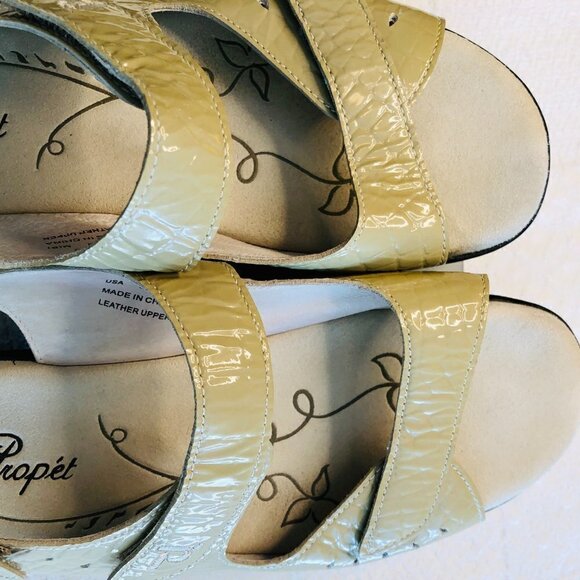 Propet Sandal Cream Metallic Croc Print Trinidad Comfort Leather Women’s size 8 - Picture 15 of 16